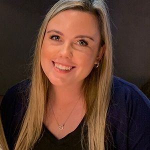 Meet your Posher, Hayley